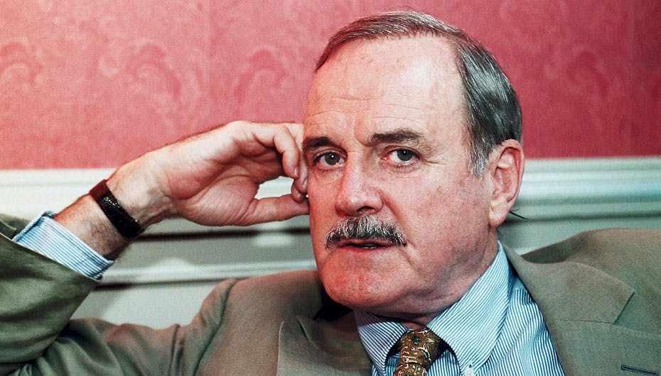 https://imgix.seoghoer.dk/media/se-og-hoer/kendte-udland09/september/john-cleese1-jpg.jpg