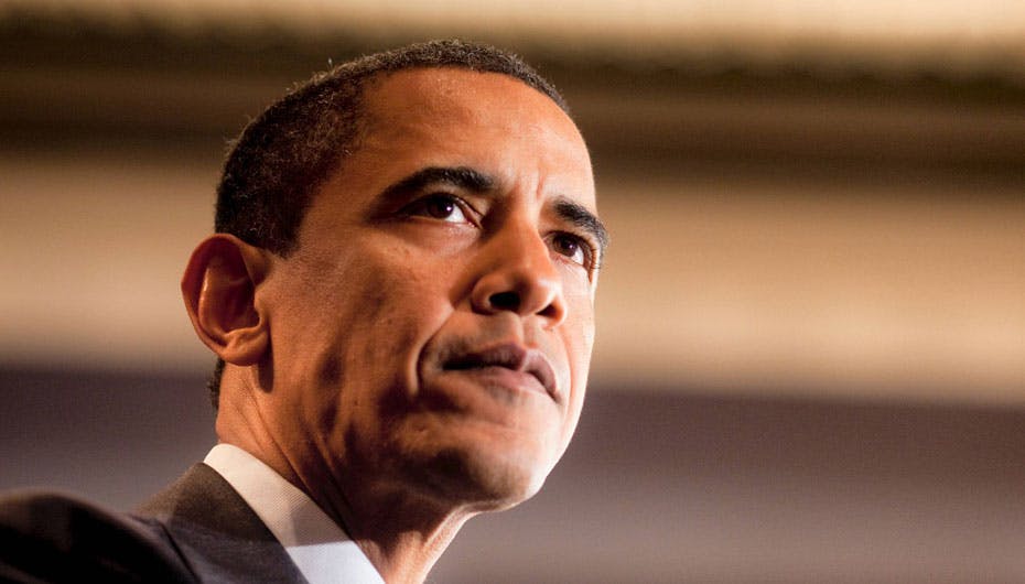 Lad være med at lægge dine drukbilleder på Facebook – det kan ødelægge dine karrieremuligheder, mener Barack Obama