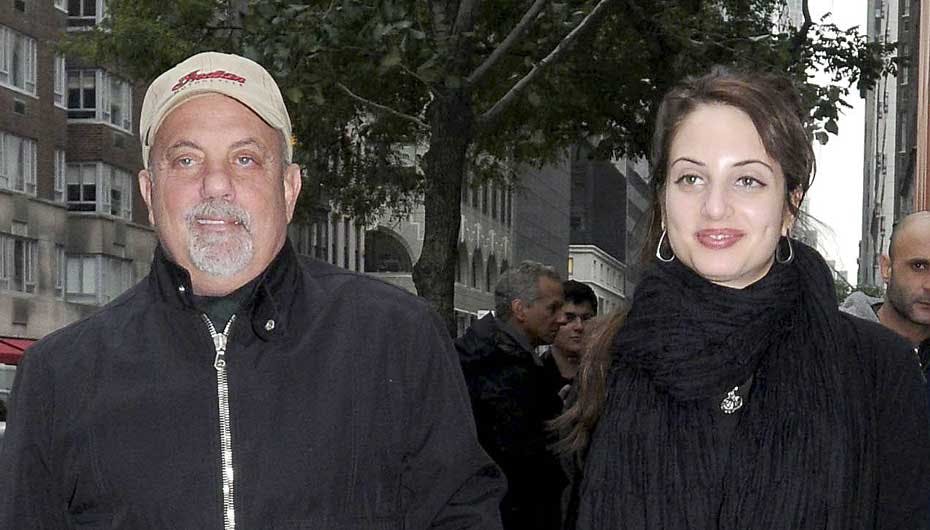 https://imgix.seoghoer.dk/media/se-og-hoer/musik-09/december/alexa-og-billy-joel-jpg.jpg