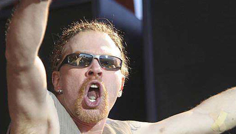 Man skal tage Axl Roses advarsler alvorligt – det måtte en paparazzifotograf sande i onsdags