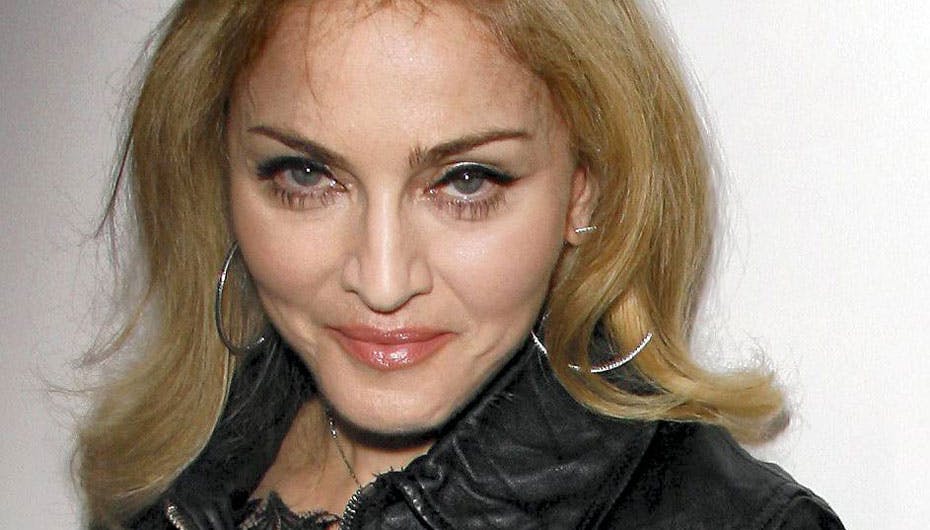 Madonna tager sig godt ud som italiensk husmor