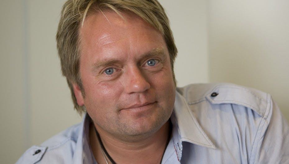 Nu har Johnny fået en bror, som han måske aldrig har kendt til