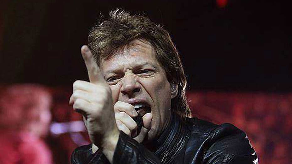 Jon Bon Jovi er så utryg ved situationen i Indien, at han og de andre involverede har besluttet at aflyse deres støttekoncert