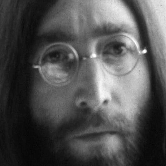 https://imgix.seoghoer.dk/media/se-og-hoer/musik/john-lennon-genopstod1-jpg.jpg