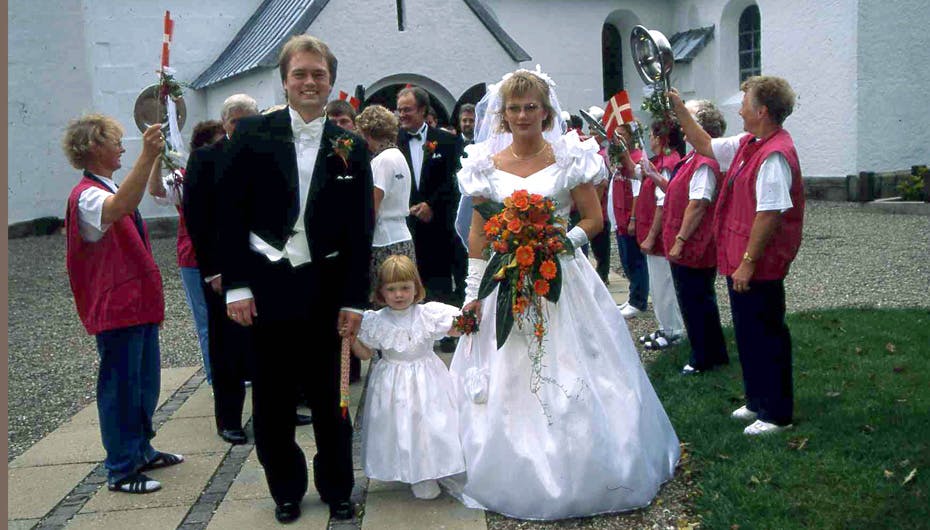 Johnny, Helle og lille Cecilie ved brylluppet i 1995
