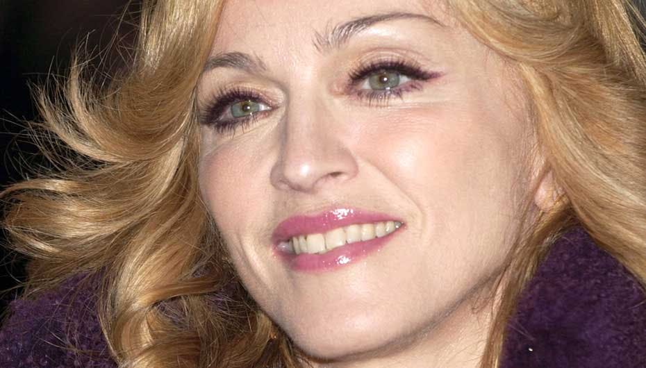 Madonna smiler efter at have været sammen med sin gamle flamme i weekenden