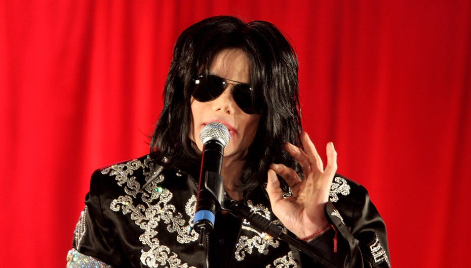 Michael Jackson ved pressemødet, hvor han afslørede sine comeback- og afsekdskoncerter