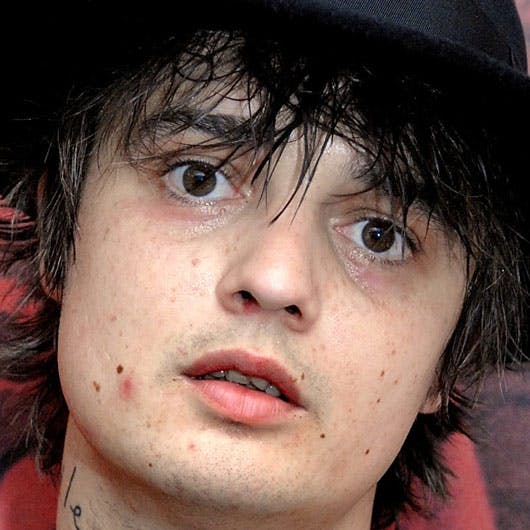 https://imgix.seoghoer.dk/media/se-og-hoer/musik/pete-doherty1-jpg.jpg