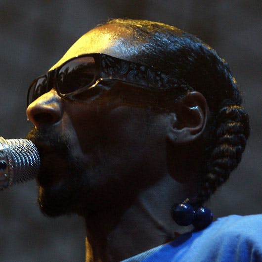 https://imgix.seoghoer.dk/media/se-og-hoer/musik/snoop-dogg1-jpg.jpg