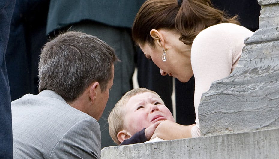 Christian er bare en lille dreng, som synes, det er rigtig svært at sidde helt stille