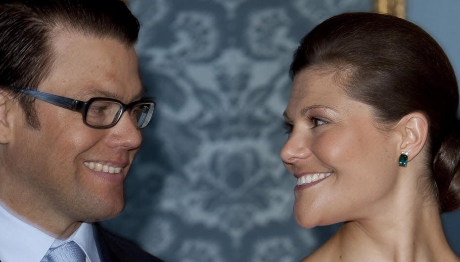 Daniel og Victoria er meget forelskede og glæder sig til deres sommerbryllup til næste år