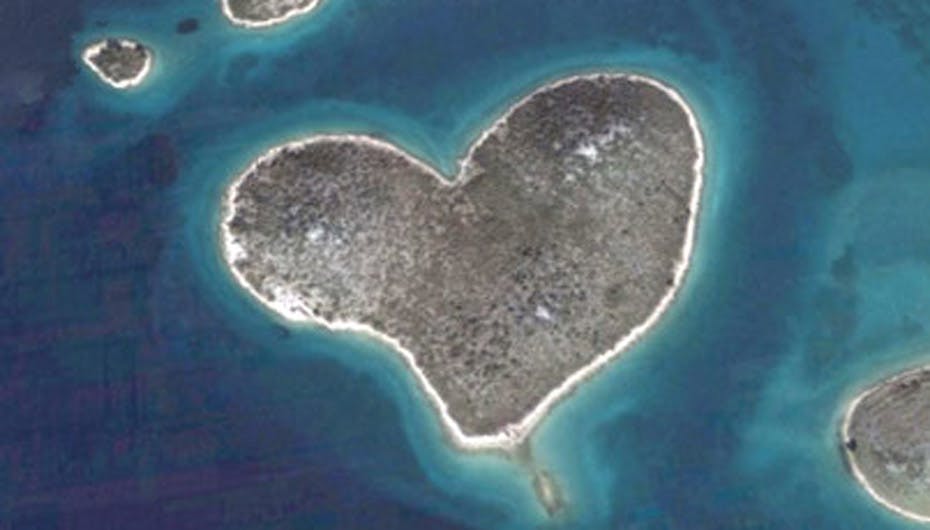 Mange kærestepar drømmer om at holde valentinsdag på denne hjerteformede ø