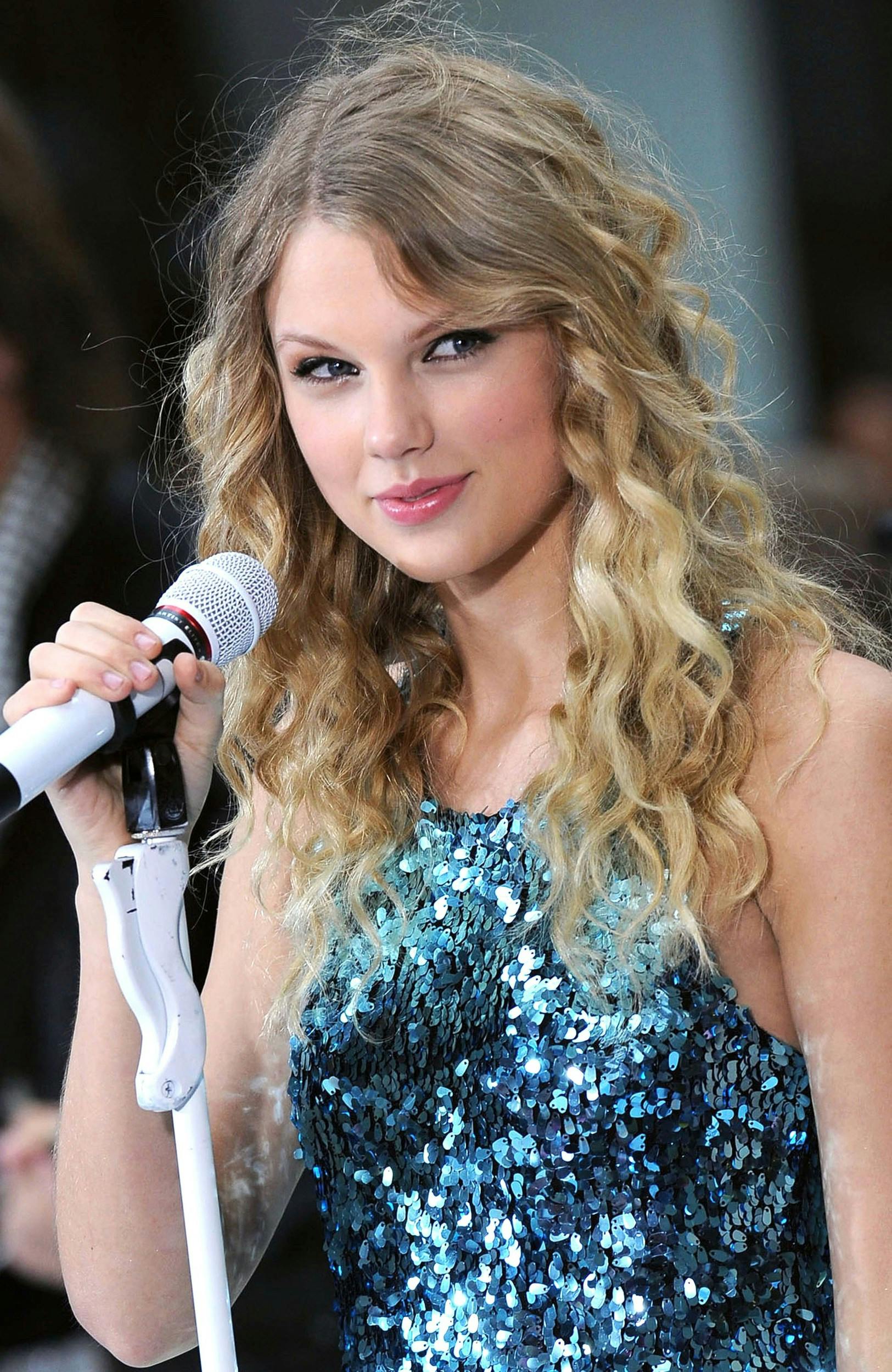 Tante Taylor er selveste Taylor Swift.