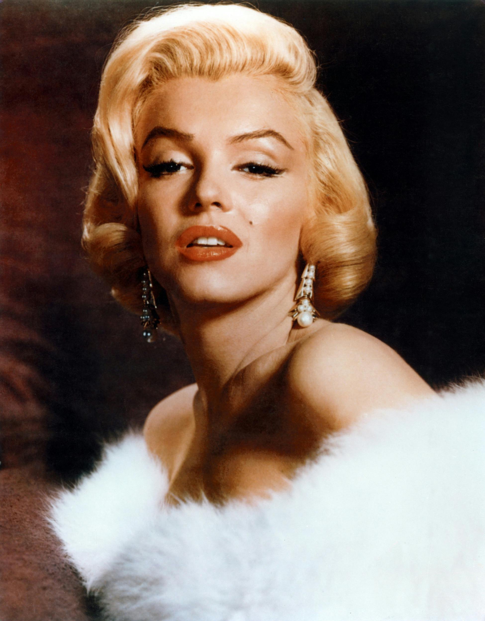Marilyn Monroe var kendt som et kæmpe sexsymbol, men bag den vampede facade gemte der sig en kvinde med mange dæmoner.&nbsp;
