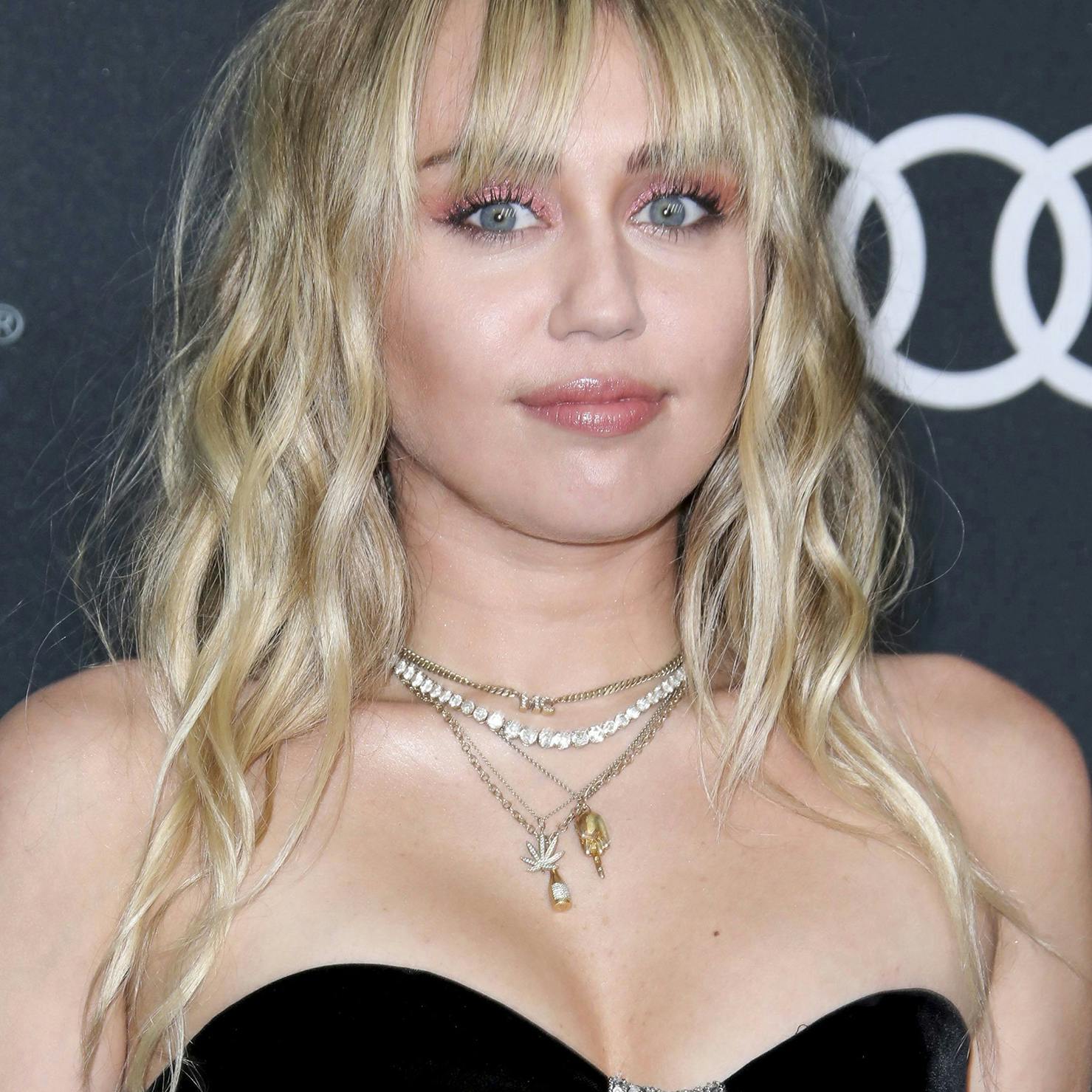 https://imgix.seoghoer.dk/miley_cyrus_2.jpg