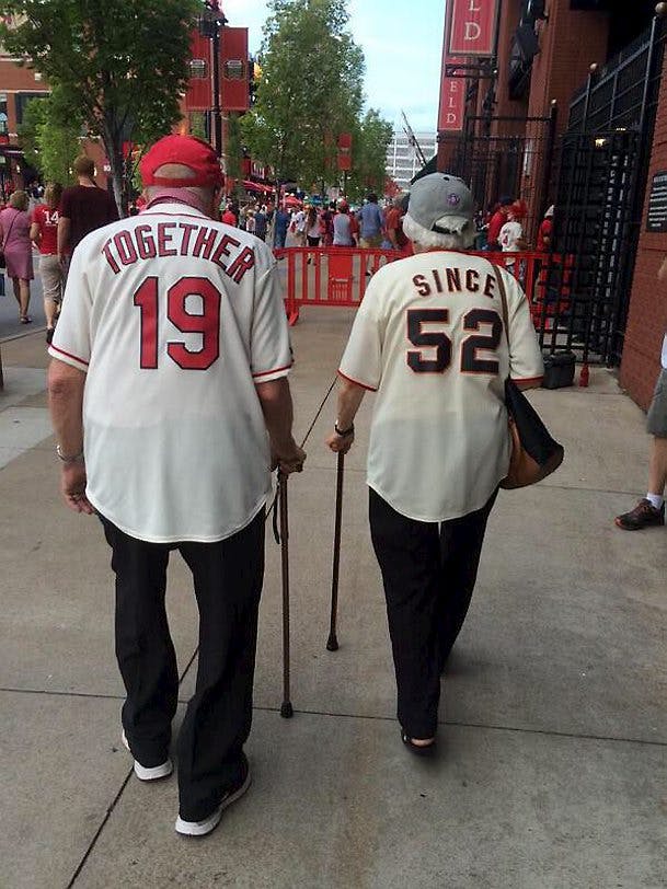https://imgix.seoghoer.dk/old_couple_reddit_orig.jpg