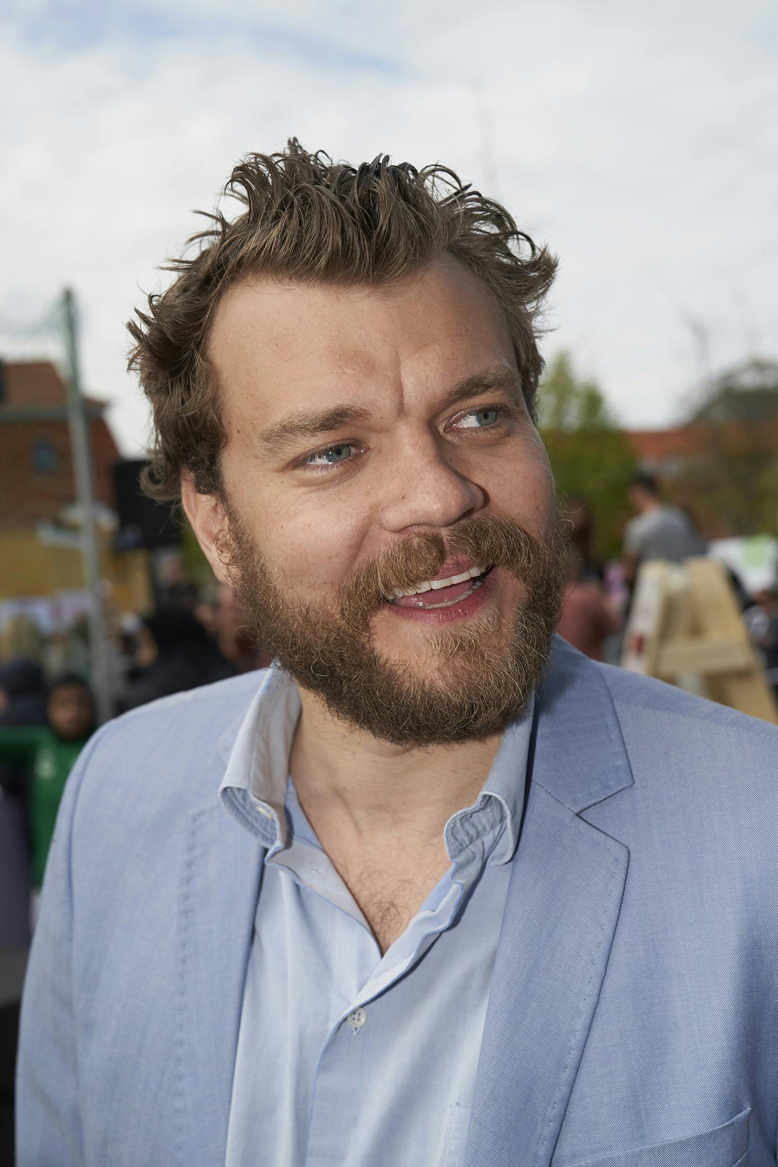 https://imgix.seoghoer.dk/pilou_asbaek_4.jpg