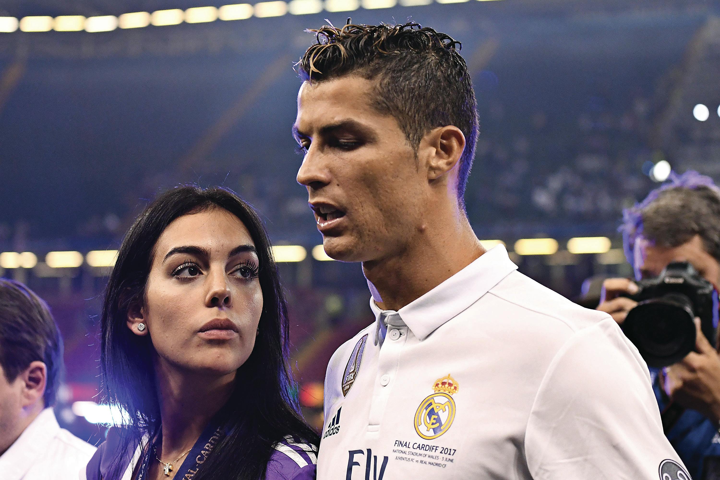 https://imgix.seoghoer.dk/ronaldo_og_georgina_rodriguez.jpg