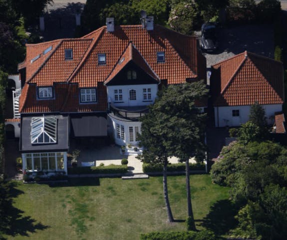 https://imgix.seoghoer.dk/schmeichels_villa_i_espergaerde.png