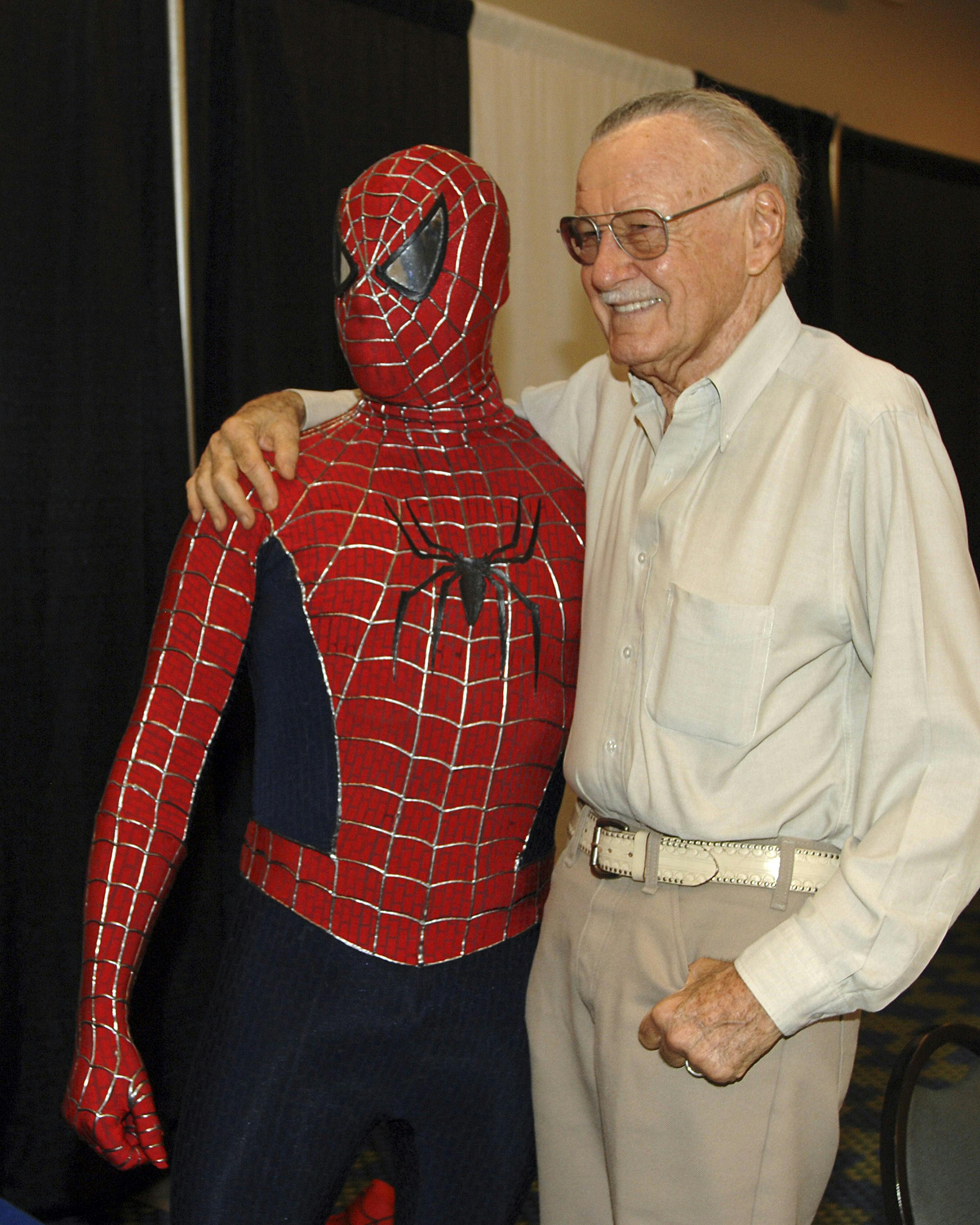 https://imgix.seoghoer.dk/stan_lee_og_spiderman.jpg