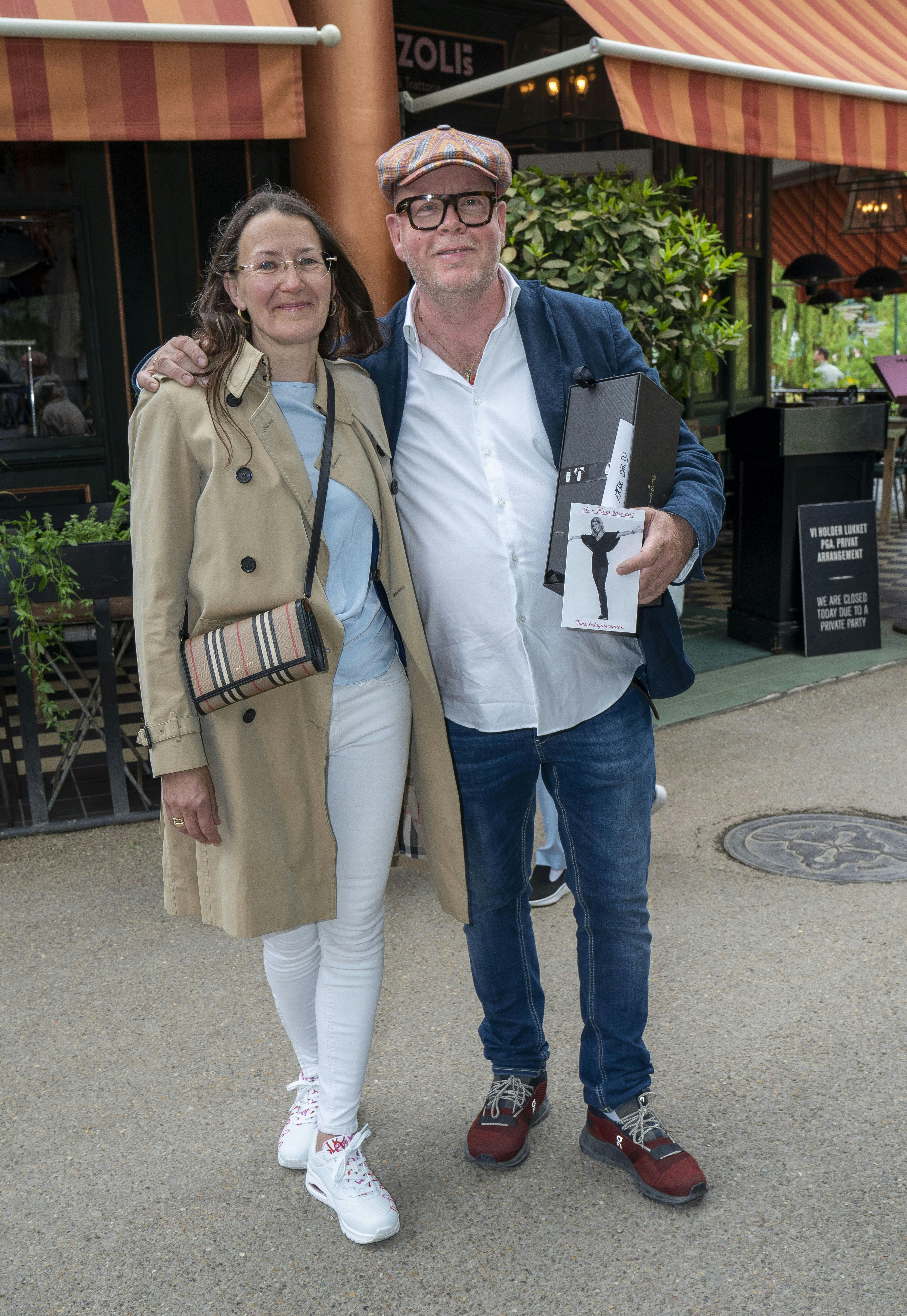 Den morgenfriske tv-kok Claus Holm og hustruen Anne.