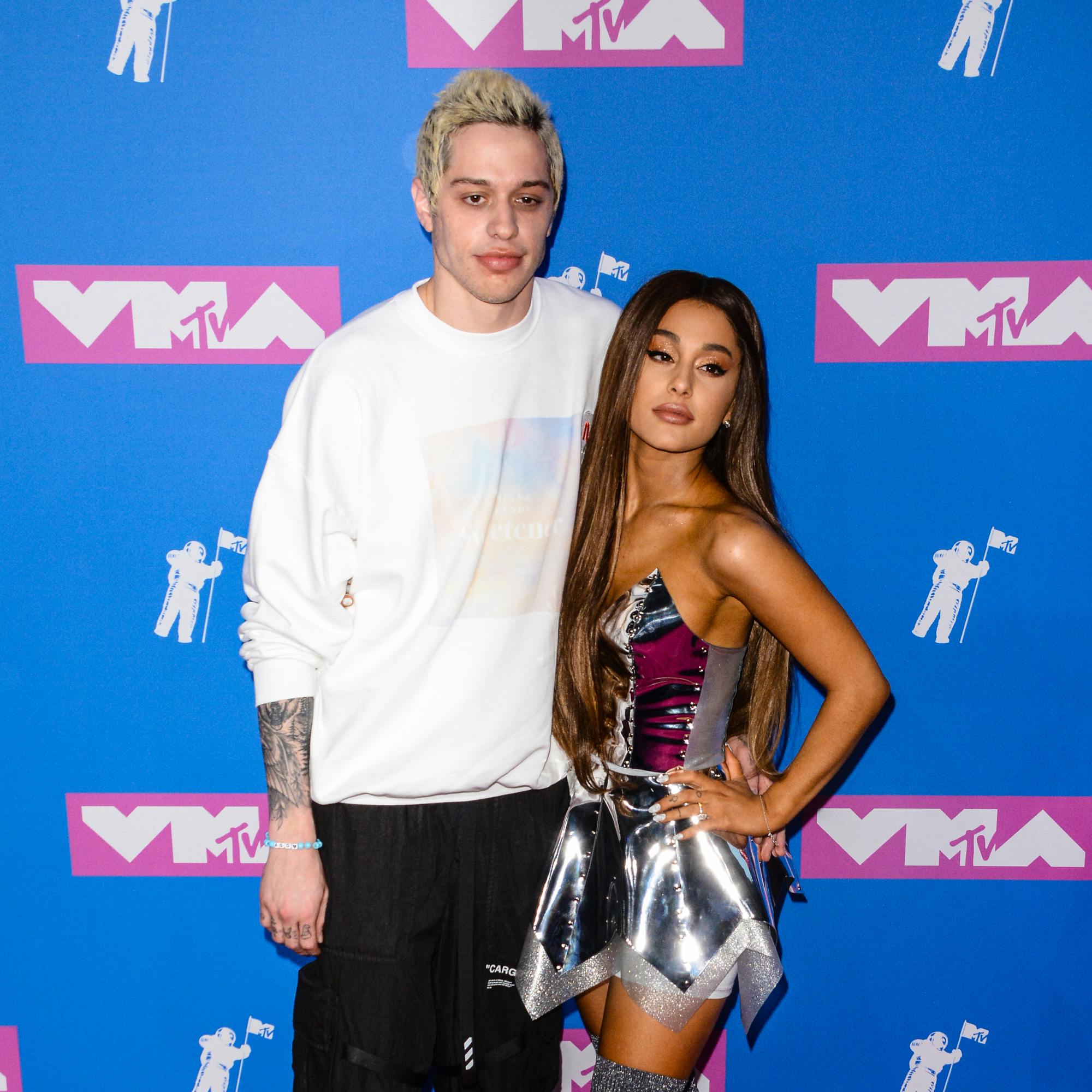 https://imgix.seoghoer.dk/storage_1/media/ariana-grande-pete-davidson.jpg