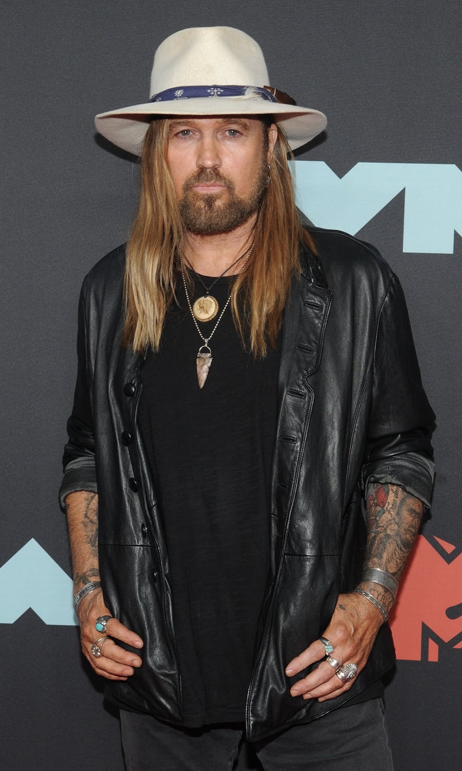 https://imgix.seoghoer.dk/storage_1/media/billy_ray_cyrus.png