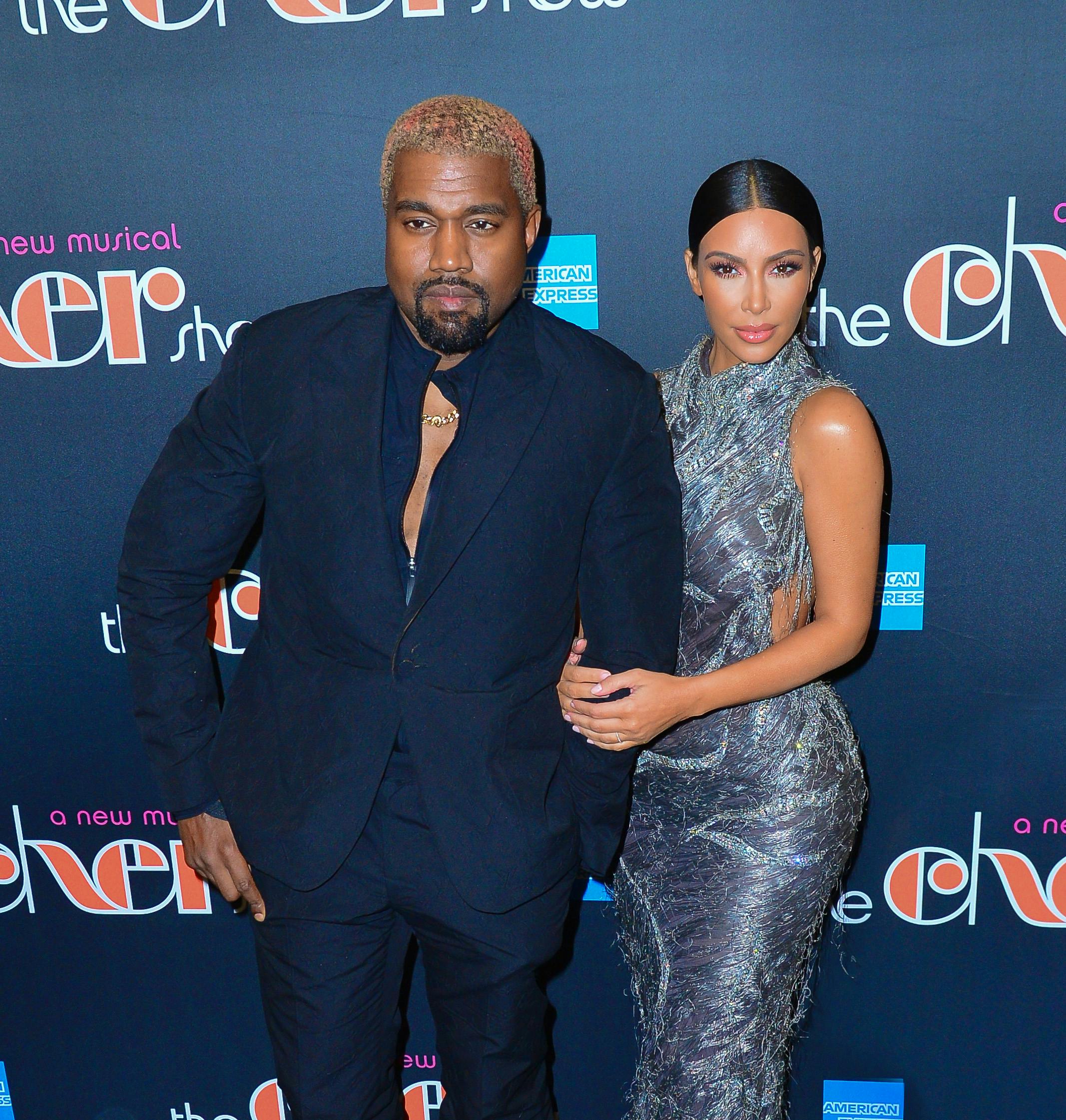 https://imgix.seoghoer.dk/storage_1/media/kim_kardashian_and_kanye_west_hit_the_red_carpet_for_chers_new_musical_on_broadway_december_2018.jpg