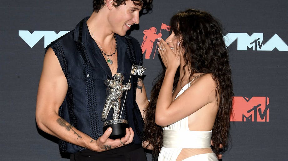 Shawn Mendes og Camila Cabello til MTV Video Music Awards 2019.